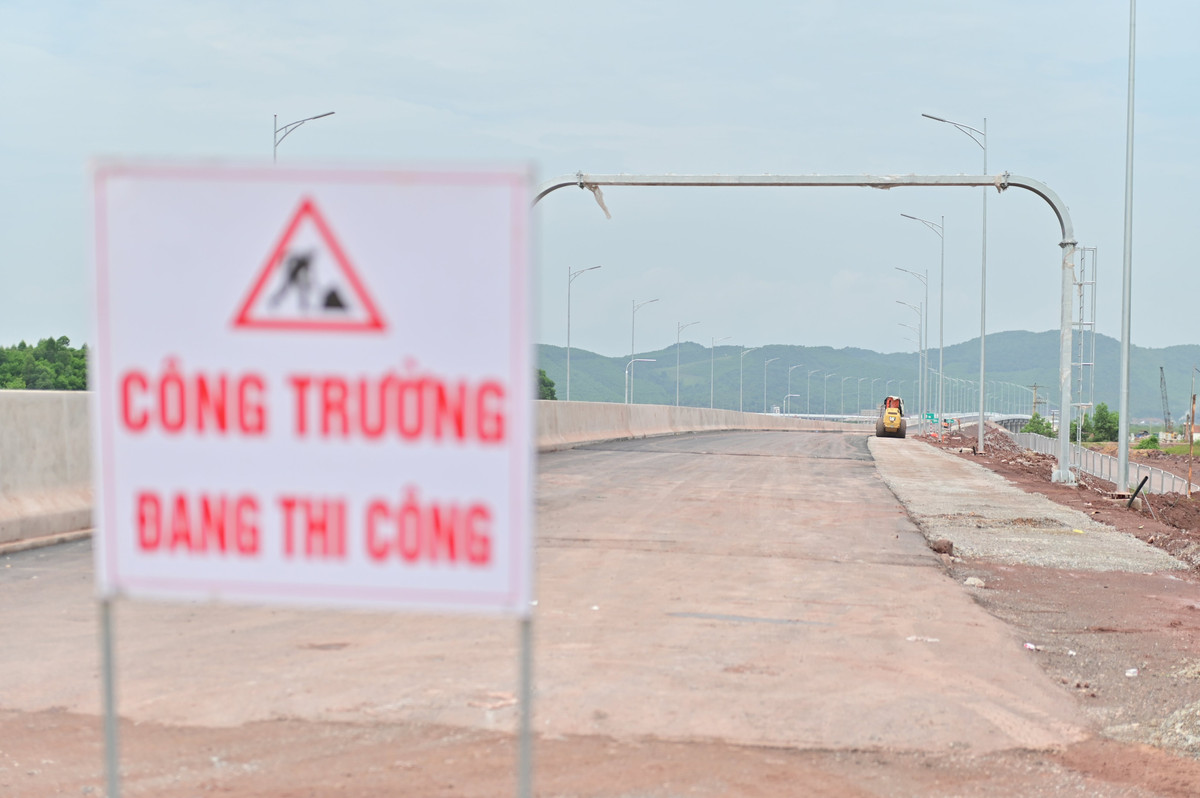 Tuyến đường sẽ góp phần rút ngắn thời gian di chuyển từ Thủ đô Hà Nội tới Cửa khẩu quốc tế Móng Cái chỉ còn 3 giờ so với 6 giờ trước đây; mở ra không gian, dư địa phát triển mới, phù hợp mục tiêu tăng cường liên kết vùng mà Quảng Ninh đang tập trung thực hiện.