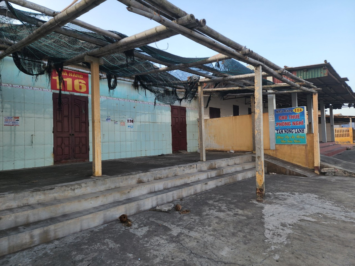 Năm 2021, Chính quyền tỉnh Nam Định đã mạnh tay xóa bỏ các tệ nạn xã hội, nhất là mại dâm tại khu du lịch Quất Lâm (huyện Giao Thủy) và đạt được kết quả mong muốn khi toàn bộ các ki ốt, điểm dịch vụ mại dâm trá hình bị phá dỡ.