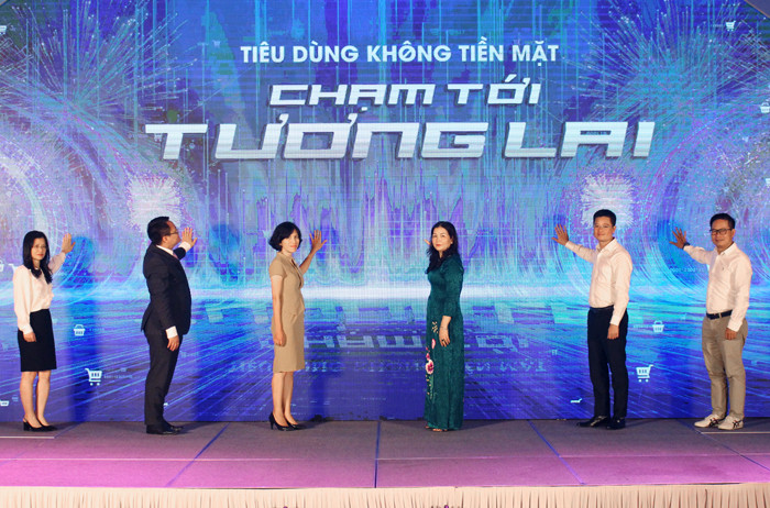 Kich hoat Su kien khong dung tien mat nam 2022