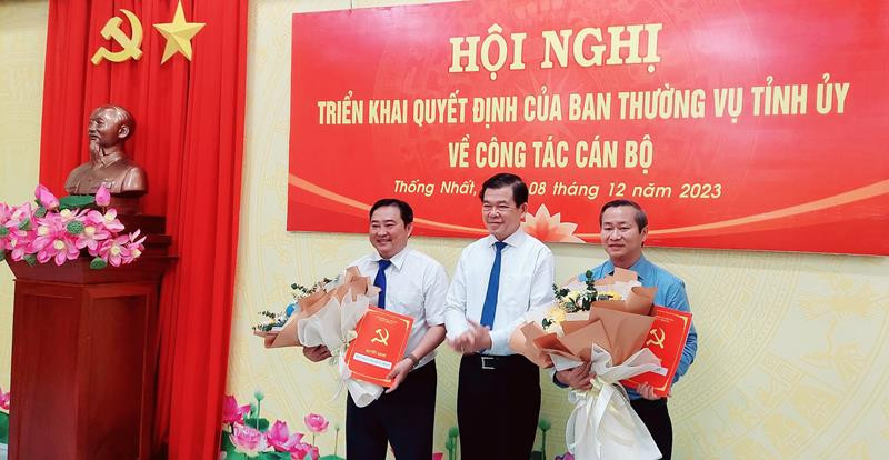 Phân công, điều động, bổ nhiệm cán bộ chủ chốt nhiều tỉnh, thành phía Nam - Hình 3 Phan cong, dieu dong, bo nhiem can bo chu chot nhieu tinh, thanh phia Nam-Hinh-3