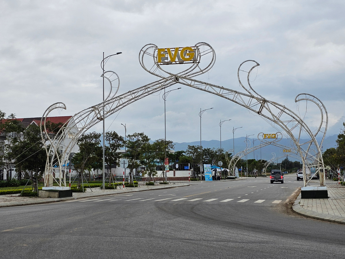  Khu đô thị Vịnh An Hòa City là dự án đất nền, nhà phố của tập đoàn FVG nằm ở vị trí đắc địa trên địa bàn huyện Núi Thành, tỉnh Quảng Nam.