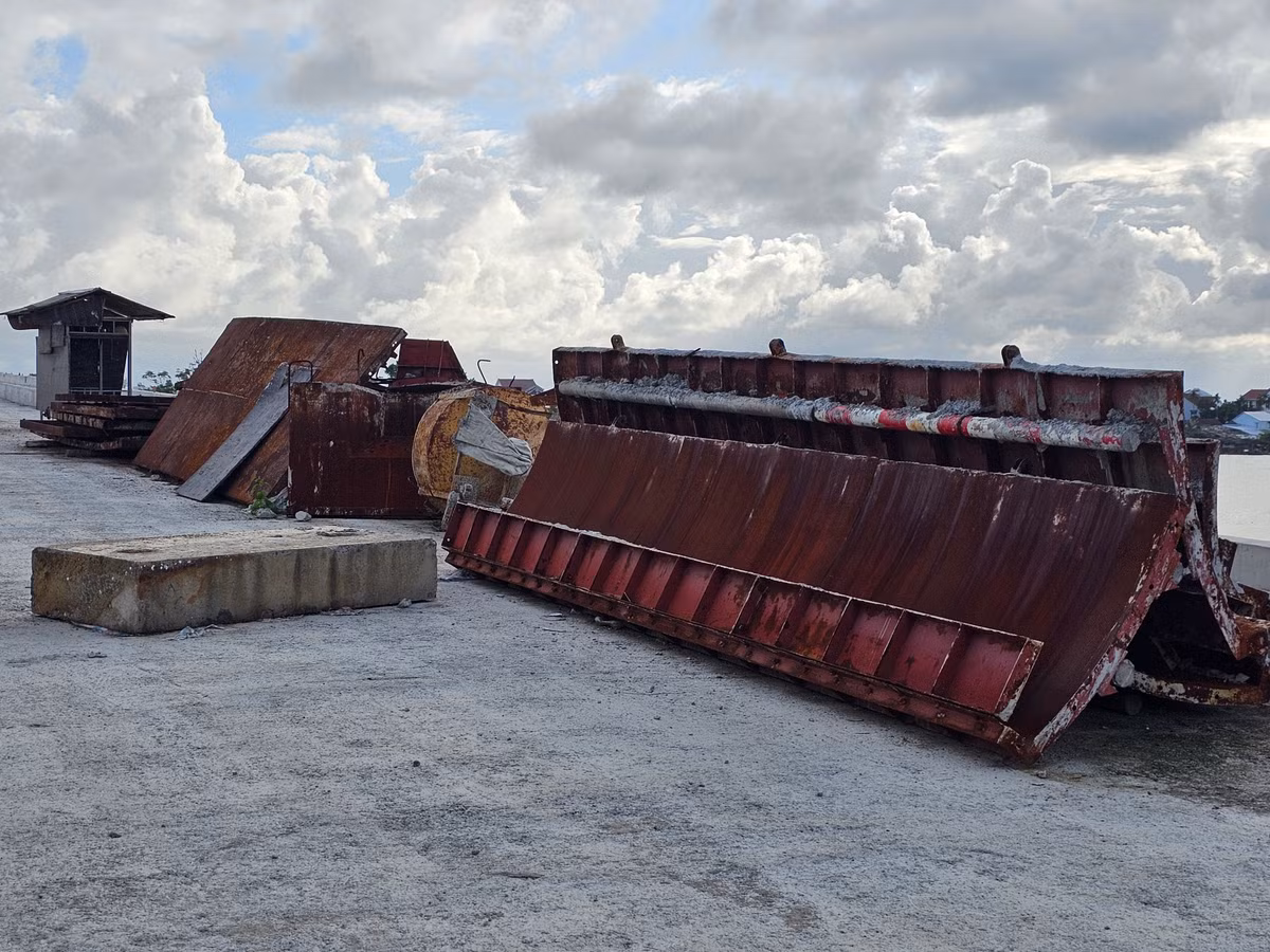 Quang Nam: Cau tram ty khong the thong xe vi... thieu duong dan-Hinh-5