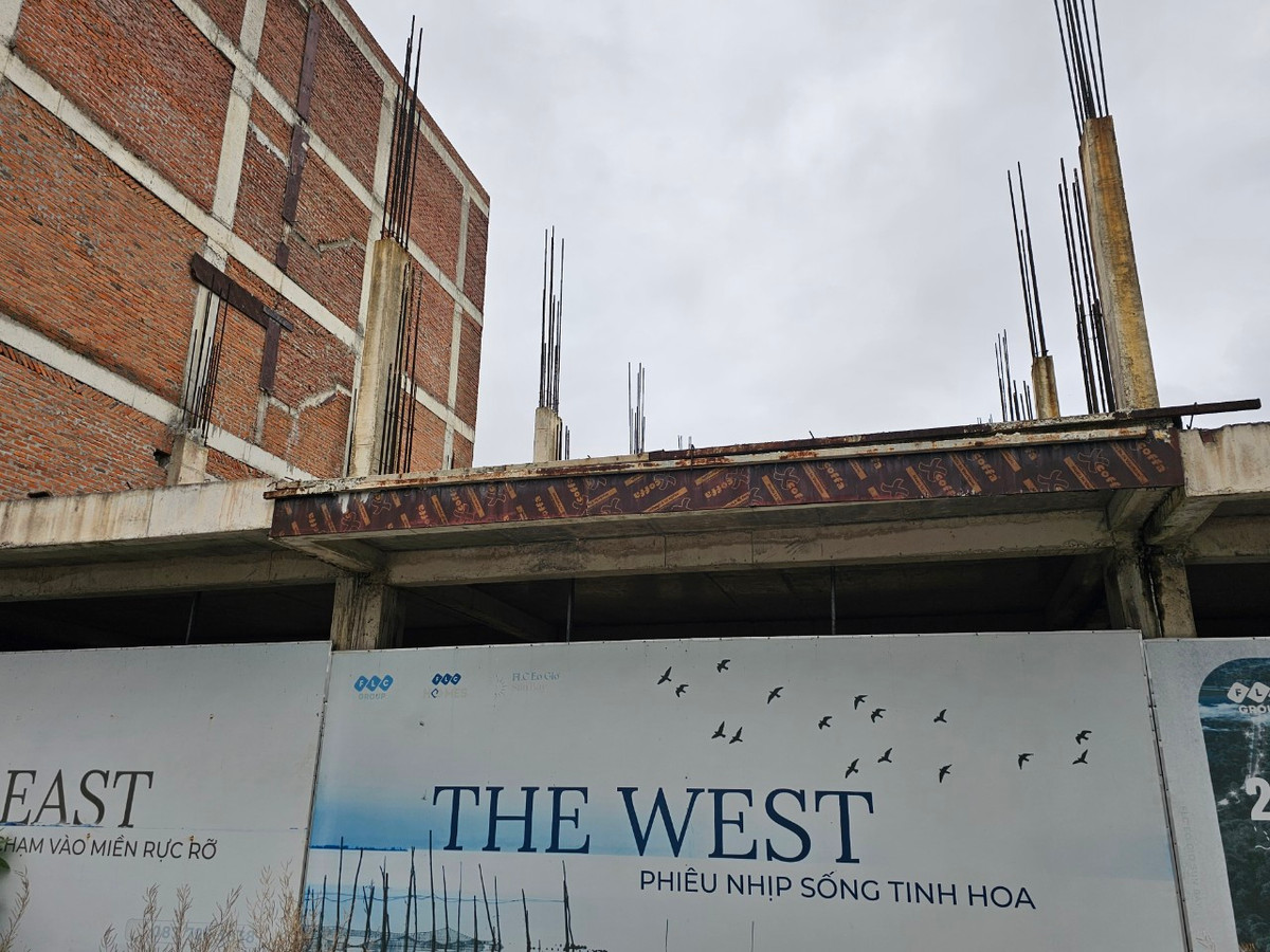 Nhiều nhà đầu tư trót "xuống tiền" nay đành ngậm ngùi rao bán "cắt lỗ".