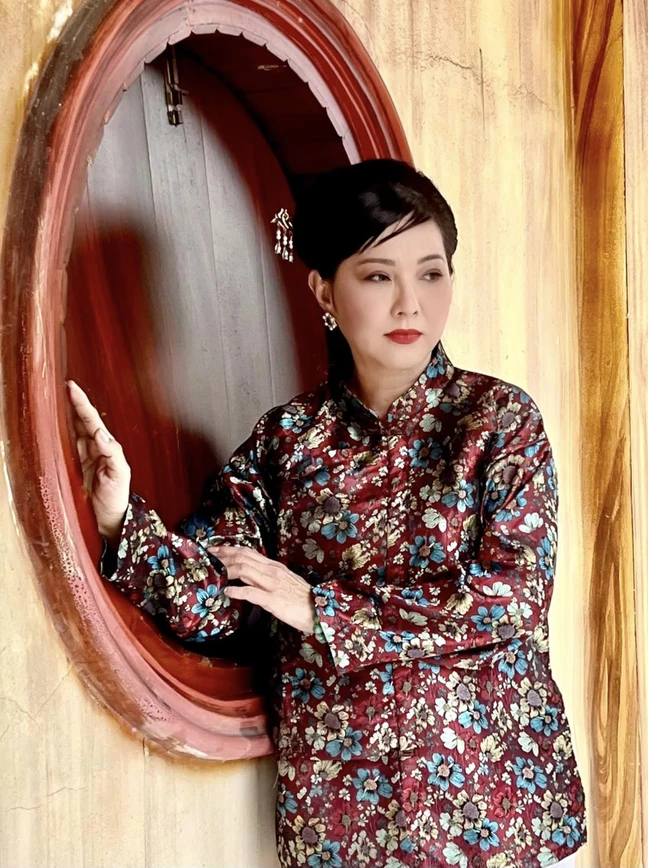 Nu nghe si chuyen tri vai ac, den me chong cung phai ngai