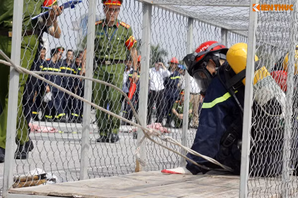 Thông qua ngày hội. Cảnh sát PCCC Hà Nội hy vọng sẽ là dịp củng cố thêm các kỹ năng cho cả lực lượng PCCC chuyên nghiệp cũng như các đơn vị cơ sở... để đề phòng xảy ra các trường hợp cháy nổ lực lượng có thể ứng cứu một cách nhanh nhất, tránh những thiệt hại đáng tiếc., nổ xảy ra trên địa bàn Hà Nội.