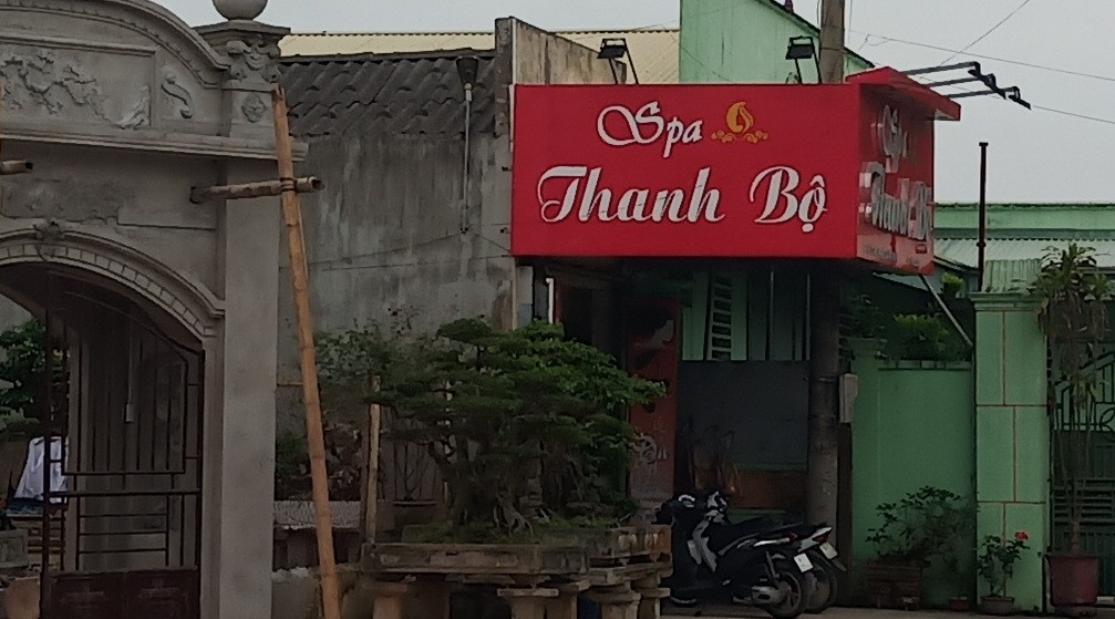 Luật sư Nguyễn Anh Tuấn, giám đốc Công ty Luật Đại Nam, Đoàn luật sư tp Hà Nội thì cho rằng, mục đích của Dự án Cụm công nghiệp Quang Trung đã bị “biến thái”. Để xảy ra sự việc này, chắc chắn phải có đông cơ, mục đích gì đó. Chủ tịch UBND tỉnh Nam Định cần lập đoàn thanh, kiểm tra xem xét và xử lý đối với những cán bộ huyện, xã đã để xảy ra câu chuyện sai trái lâu năm như vậy, gây bức xúc cho người dân địa phương, mất niềm tin vào sự nghiêm minh của pháp luật.