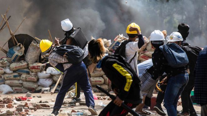 Chương trình Lương thực Thế giới (WFP) của Liên Hợp Quốc hôm 16/3 cảnh báo về nguy cơ xảy ra khủng hoảng kinh tế "rất nghiêm trọng" theo sau cuộc chính biến ở Myanmar. Ảnh: Reuters. 