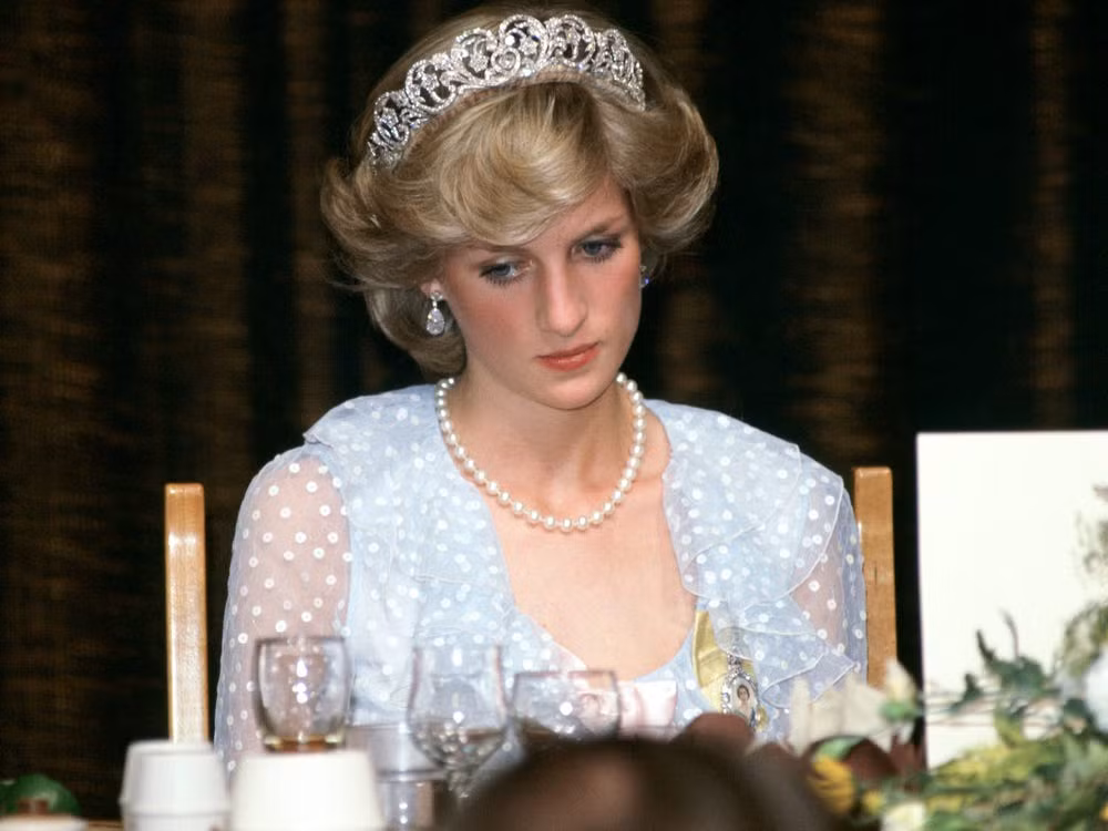 Insider đưa tin, cố Công nương Diana hiếm khi chia sẻ công khai về cuộc sống của bà trong gia đình Hoàng gia Anh. Tuy nhiên, trong một số cuộc phỏng vấn, bà đã tiết lộ đôi điều. (Nguồn ảnh: Insider)