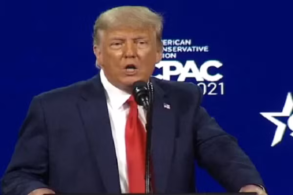 Toan canh man “tai xuat” cua cuu Tong thong Trump sau khi man nhiem