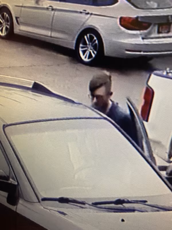 Hien truong xa sung rung dong nuoc My, nguoi goc A thiet mang-Hinh-9