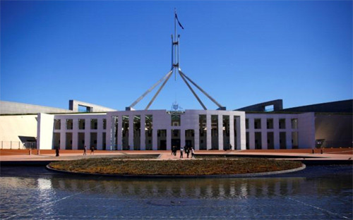 Người tố giác này còn nói với giới truyền thông rằng các nhân viên chính phủ và nghị sĩ thường dùng phòng cầu nguyện trong tòa nhà Quốc hội Australia để quan hệ tình dục, và rằng có một nhóm nhân viên chính phủ thường xuyên trao đổi những bức ảnh khiêu dâm của họ. Ảnh: Reuters.