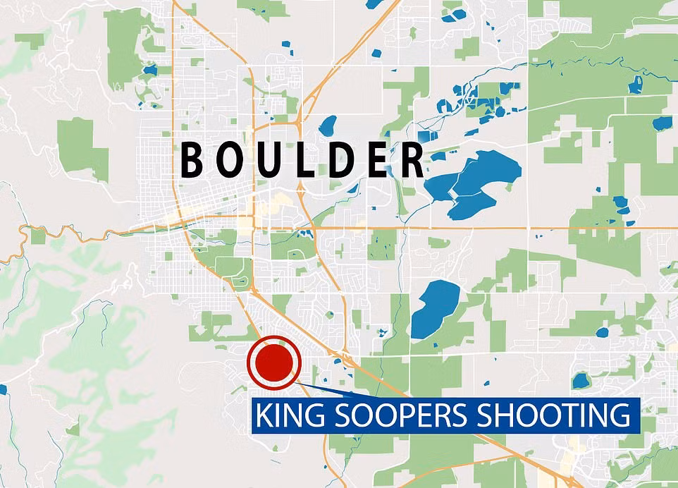 Toan canh xa sung kinh hoang trong sieu thi o My, nhieu nguoi chet