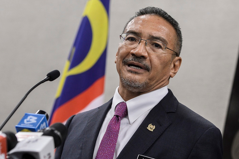 Ngoại trưởng Malaysia Hishammuddin Hussein đã đưa ra các đề xuất để ASEAN và Myanmar cùng xem xét, như lập ra một nhóm chuyên gia có kinh nghiệm về bầu cử giúp Myanmar thu hẹp bất đồng về cuộc tổng tuyển cử vừa qua hay thiết lập cơ chế đối thoại ba bên giữa ASEAN, Myanmar và cường quốc bên ngoài khu vực. Ảnh: MM.
