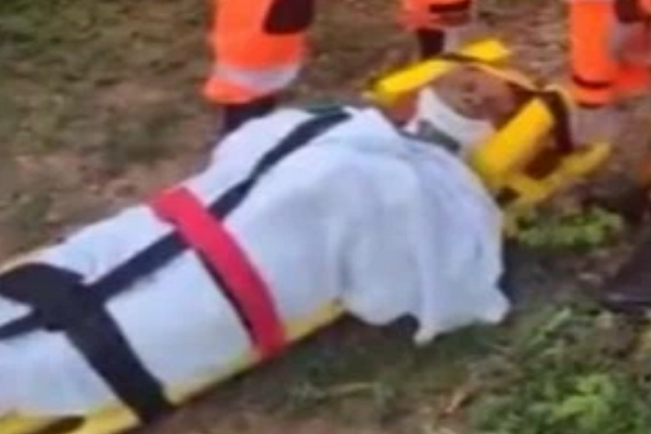 Ket duoi ho sau 8 ngay, cu ba 76 tuoi song sot ky dieu