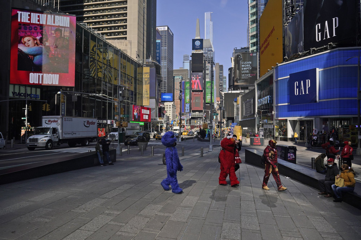 Quang cảnh tại Quảng trường Thời đại ở New York hôm 10/3/2021.