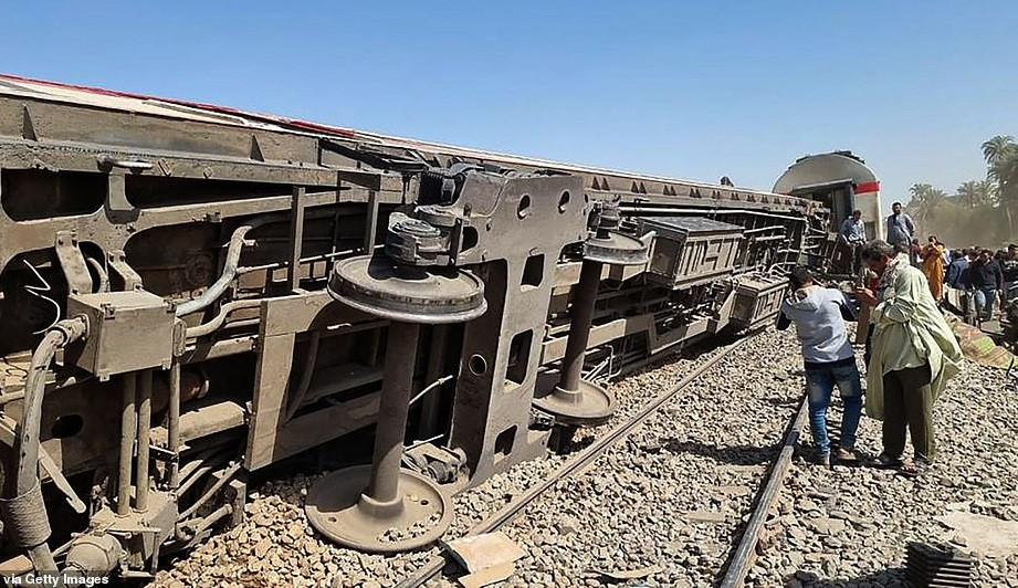 Hiện, Bộ Giao thông Vận tải Ai Cập đã thành lập một ủy ban kỹ thuật để điều tra nguyên nhân vụ tai nạn.