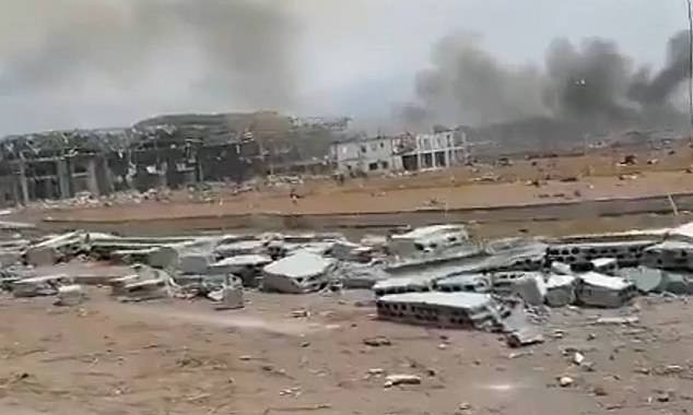 Hien truong no kho dan kinh hoang, hang tram nguoi thuong vong-Hinh-3