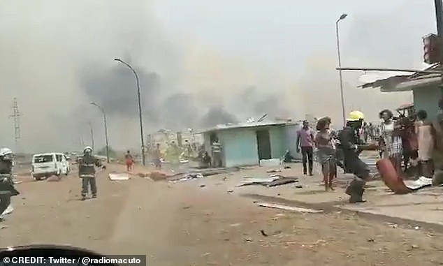 Hien truong no kho dan kinh hoang, hang tram nguoi thuong vong-Hinh-4