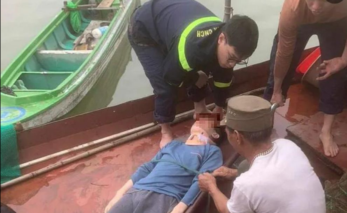 Cuu kip thoi nam sinh vien nhay cau Vinh Tuy