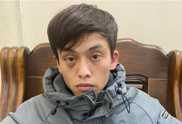  Cha dượng bạo hành bé gái hơn 2 tháng tuổi chấn thương sọ não: Ngày 21/5/2023, Công an tỉnh Lâm Đồng đã bắt giữ Trần Hoài Thương (33 tuổi, ngụ số 3E Thông Thiên Học, phường 2, TP Đà Lạt) để điều tra hành vi cố ý gây thương tích. Thương được xác định là người bạo hành cháu bé gái 2 tháng tuổi, con của người tình là chị Nguyễn Phúc Hồng Ân (22 tuổi) dẫn đến đa chấn thương nội sọ, gãy xương cẳng tay, gãy xương đùi, gãy xương cẳng chân, suy thận cấp, suy gan. 