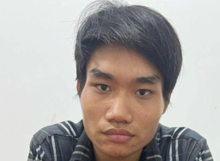  "Cha dượng" bạo hành bé trai 3 tháng tuổi tử vong: T.H.B.L. (15 tuổi, trú tại huyện Vĩnh Thạnh, TP Cần Thơ) có con trai 3 tháng tuổi, sống cùng Minh Phụng (19 tuổi, trú tại huyện Long Điền, tỉnh Bà Rịa - Vũng Tàu). Ngày 15/8/2023, khi Phụng và L. cãi nhau, bé B. khóc lớn. Phụng bế B. để dỗ nhưng vẫn không nín. Bực tức, Phụng dùng tay phải đánh mạnh B.. khiến nạn nhân tử vong. Ngày 18/8/2023, Phụng bị Công an tỉnh Bà Rịa - Vũng Tàu bắt giữ. 