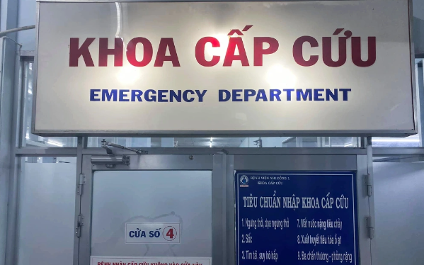 Nạn nhân sau đó được khẩn trương đưa đi cấp cứu, nhưng do vết thương quá nặng đã tử vong. Điều đáng nói, thời điểm xảy ra vụ án, cửa cổng nhà anh T. vẫn khóa, ngôi nhà không có dấu hiệu bị mất mát tài sản. Các mối quan hệ xã hội của anh T. nhanh chóng được tìm hiểu để khoanh vùng, truy vết nghi phạm gây án. (Ảnh minh họa, nguồn internet) 