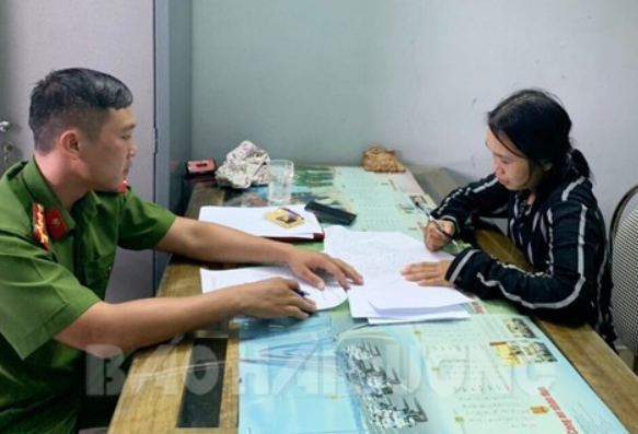 Sau khi gây án, Then mang theo hung khí rời khỏi hiện trường. Với hành vi tội ác đã gây ra, Đinh Thị Then bị TAND tỉnh Hải Dương tuyên phạt 20 năm tù về tội "Giết người".