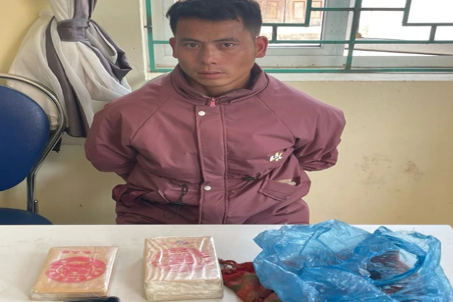 Bat 4 doi tuong, thu giu so luong lon heroin o Lai Chau-Hinh-3