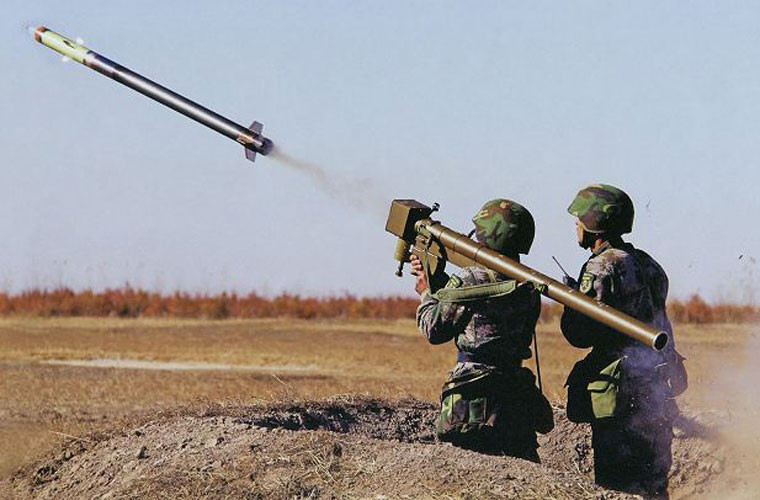 Theo một số nguồn tin, Campuchia lần đầu công khai sự xuất hiện của tên lửa vác vai FN-6 trong chương trình phóng sự về xung đột Thái Lan - Campuchia năm 2008 của đài truyền hình quốc gia TVK công chiếu ngày 25/6/2009.