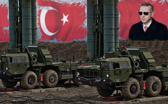 "Yeni Akit cũng liên kết việc di chuyển S-400 với thông báo của nhà chức trách đóng cửa không phận Sinop, thông báo này có thể được đưa ra liên quan đến những cuộc thử nghiệm đang được chuẩn bị" , truyền thông Nga bình luận.