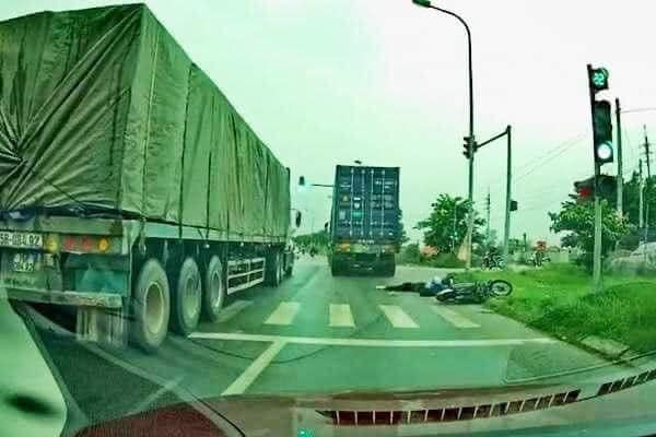 Tai xe dam nu sinh tu vong roi bo chay bi tam giu hinh su