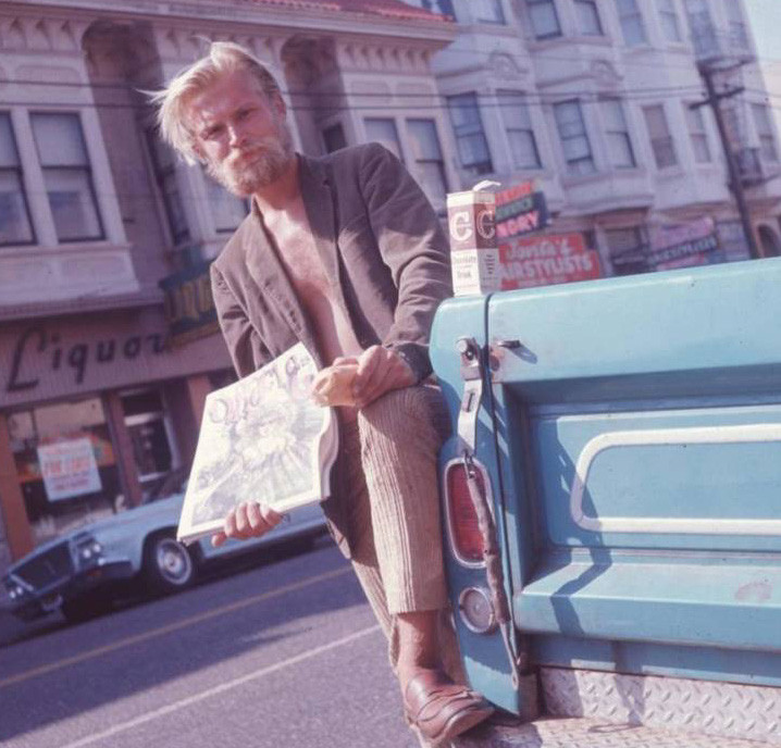 Một người bán hàng đường phố ở San Francisco, California, năm 1967.