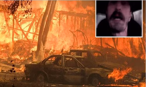 Theo The Sun, một người đàn ông bật khóc khi quay trở lại con đường ở thị trấn Paradise mà ông đã đi qua và nhìn thấy nhiều thi thể chết cháy trong những chiếc ô tô bị thiêu rụi trên đường vì thảm họa cháy rừng ở California. (Nguồn ảnh: The Sun).