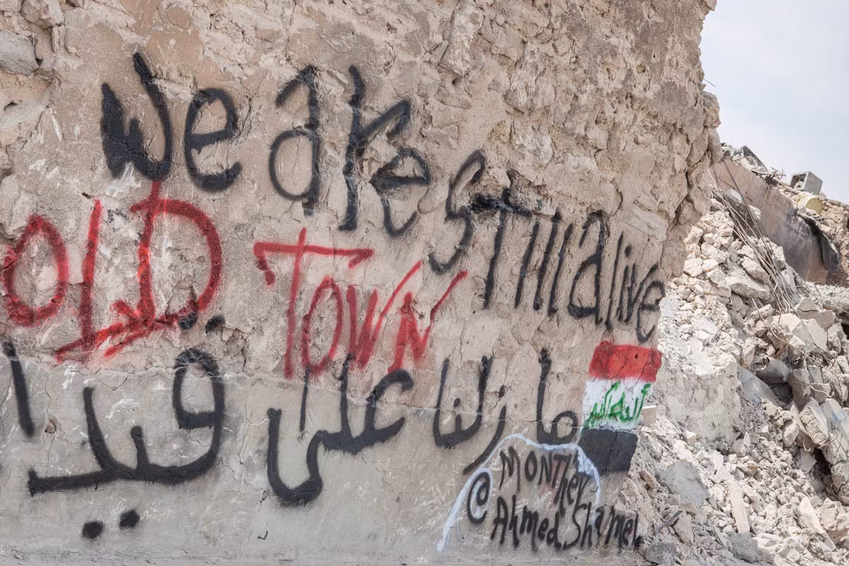 Nhiều người dân không nhận được tiền trợ cấp để xây dựng lại nhà cửa suốt hơn một năm qua. Thậm chí, không ít người đang lâm vào cảnh nợ nần vì phải vay tiền để xây nhà.