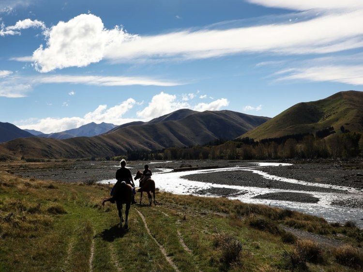 New Zealand là quốc gia có nền chính trị ổn định và rất an toàn cho người dân sinh sống.