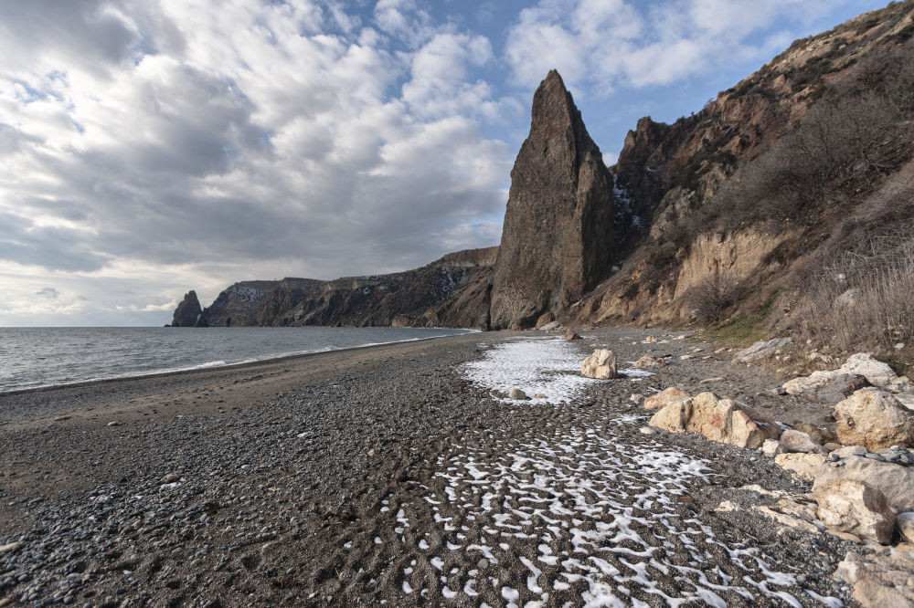 Khu Fiolent ở Crimea được tạo thành từ những tàn tích của một ngọn núi lửa cổ đại tồn tại ở đó 150 triệu năm trước.