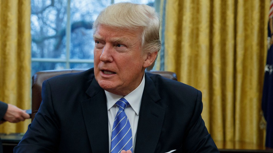 Tong thong Trump bi “don vao the bi” sau bau cu Quoc hoi My?