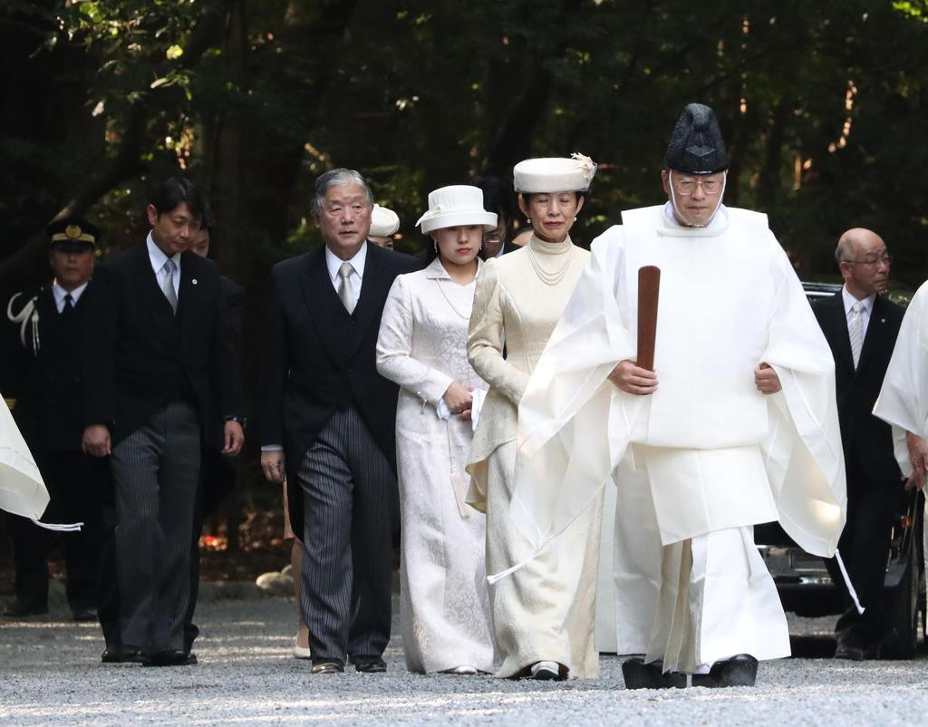 Sau khi hoàn thành việc học tại trường Camosun vào tháng 4/2015, cô dành thời gian tại Đại học British Columbia trước khi trở về Nhật Bản vào tháng 8/2015. Ảnh: Metro