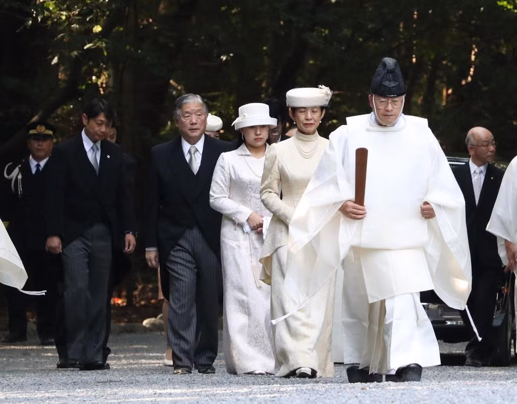 Sau khi hoàn thành việc học tại trường Camosun vào tháng 4/2015, cô dành thời gian tại Đại học British Columbia trước khi trở về Nhật Bản vào tháng 8/2015. Ảnh: Metro