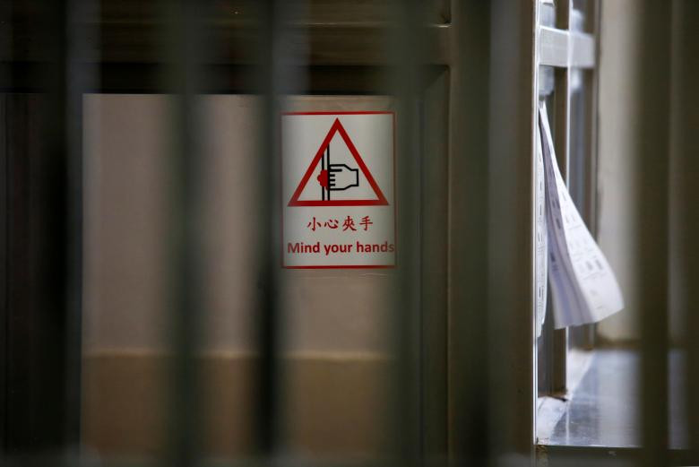 Cuoc song trong nha tu an ninh nghiem ngat nhat Hong Kong-Hinh-14