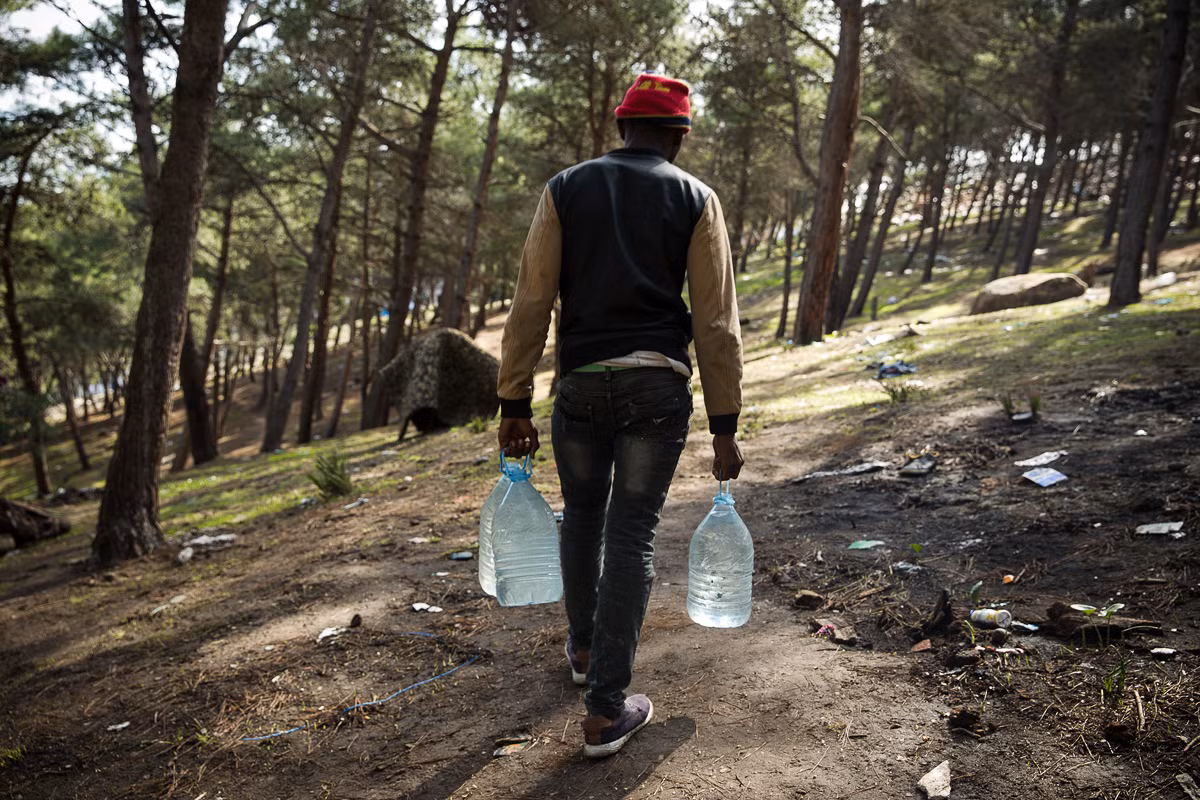 Nước sạch được sử dụng để uống và nấu ăn.