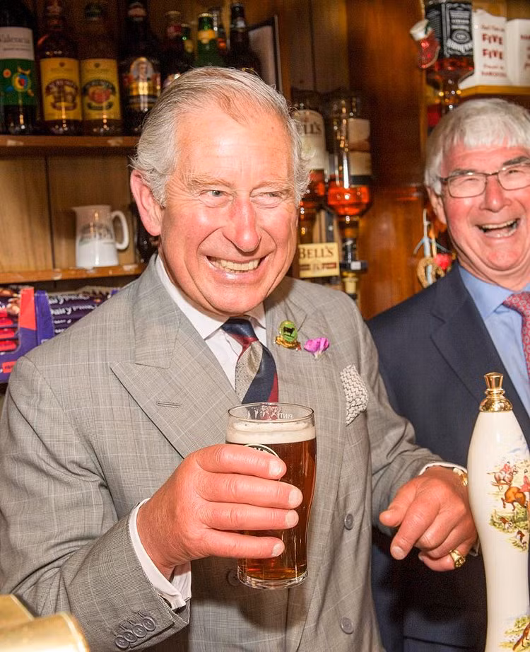 Loat khoanh khac doi thuong cua nguoi thua ke ngai vang nuoc Anh-Hinh-11