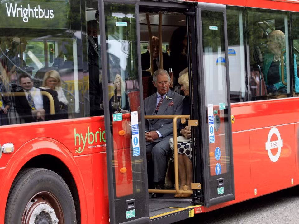 Loat khoanh khac doi thuong cua nguoi thua ke ngai vang nuoc Anh-Hinh-7