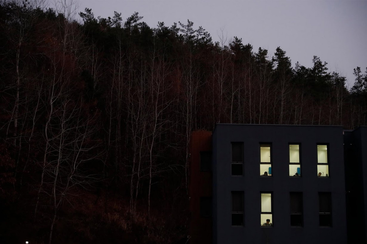 Vi sao nhieu nguoi Han Quoc muon trai nghiem cam giac “o tu“?-Hinh-4