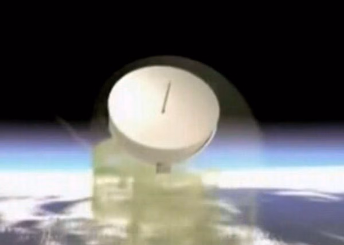 Ngoài ra, radar tích hợp đa nền MP- RTIP còn được bố trí phần trên thân UAV để có khả năng theo dõi các mục tiêu trên không.