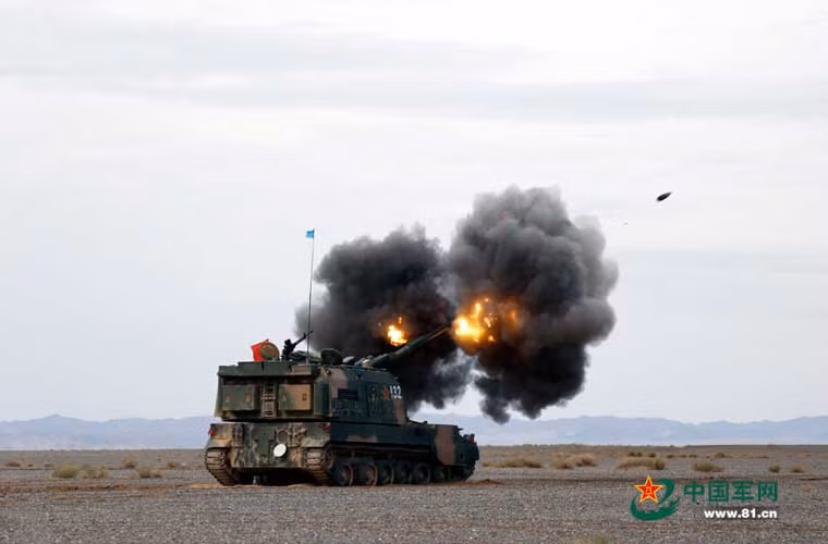 Một số nguồn tin cho rằng, PLZ-05 trang bị hệ thống nạp đạp tự động sao chép mẫu Msta-S, cho tốc độ bắn tối đa 8-10 phát/phút.