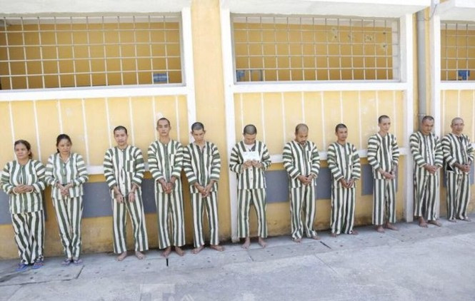 To chuc 'xe om' don dua nguoi toi soi bac sat phat