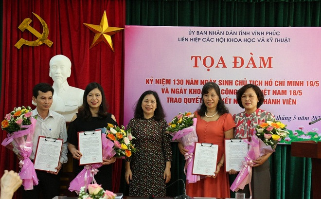 Vinh Phuc: Toa dam Ky niem ngay Khoa hoc cong nghe Viet Nam