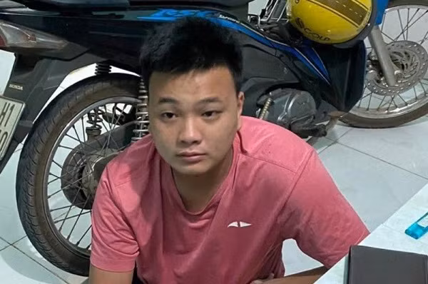 Hoc sinh tieu hoc bi dam o o Binh Phuoc: Lai lich yeu rau xanh