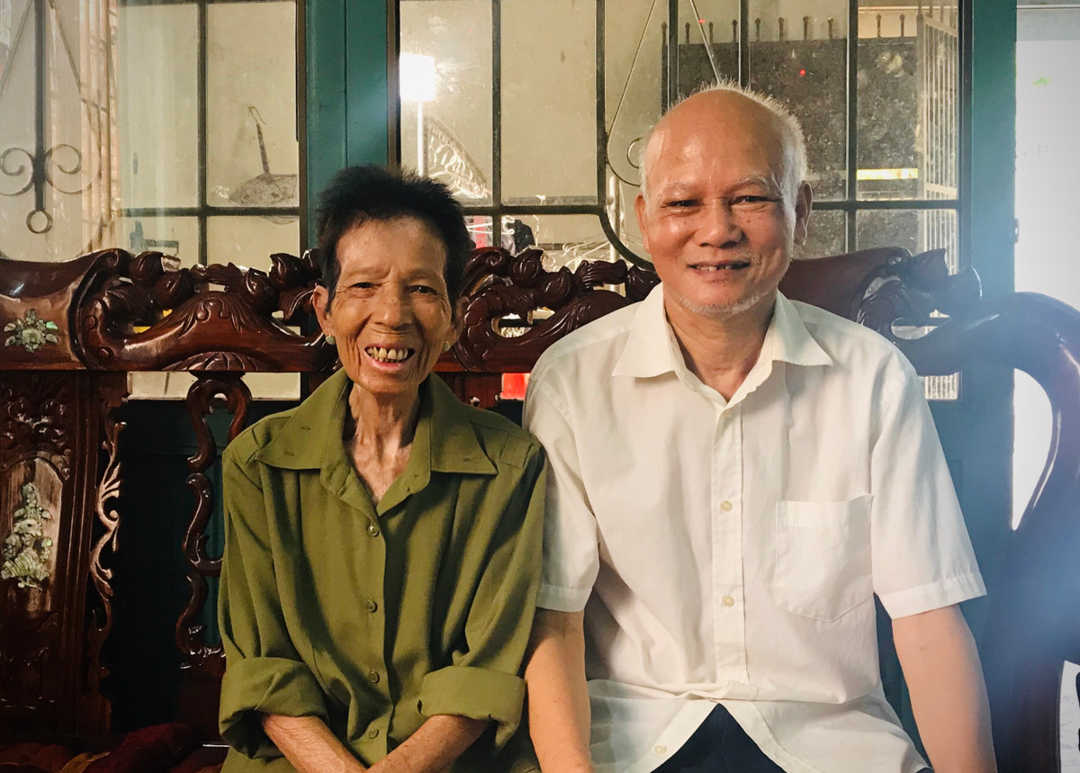 Nu biet dong song Huong ke chuyen 2 lan vinh du duoc gap Bac Ho